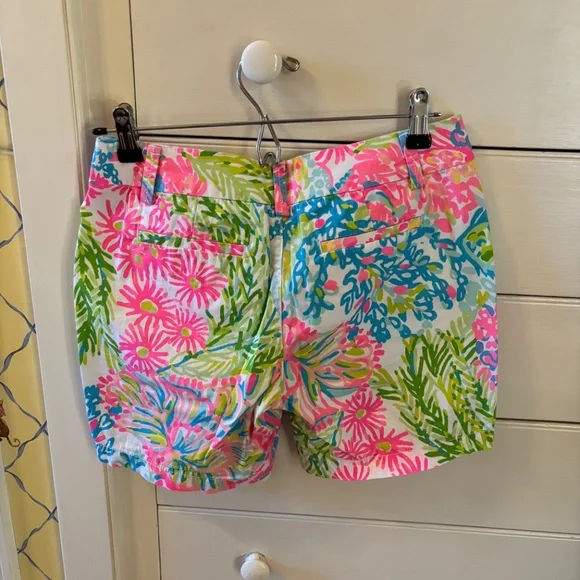 Lilly Pulitzer Jayne Shorts 0 - Picture 3 of 3